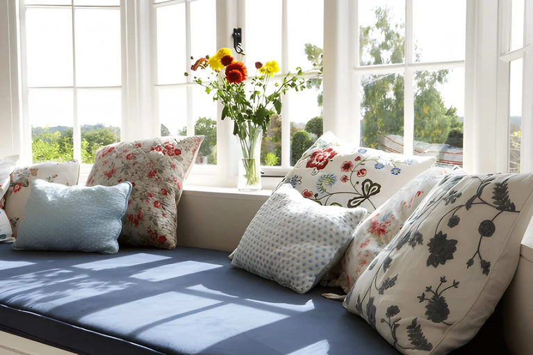 Why Are Built-In Window Seats Popular in Modern Interiors?